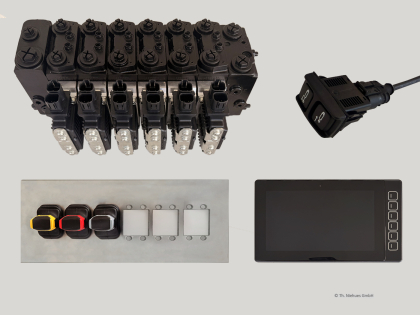 NHAgriValve
Bausatz bestehend aus:
Steuerblock für Konstantpumpe mit LS Simulation mit 3 proportional Sektionen mit Schwimmstellung, mit Druckweiterleitung, mit einer externer Bedienung. 
Sektion 1: 100 L/min Durchfluss.
Alle weiteren Sektionen:65L/min.
Touchterminal und Elektrobausatz