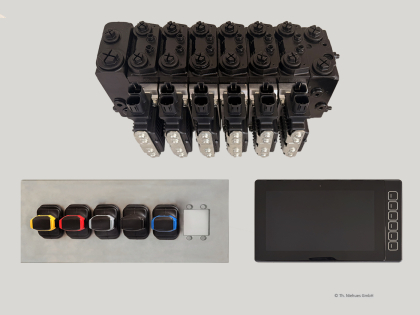 NHAgriValve
Kit consisting of: 
control block for a constant-flow pump with 5 proportional sections with float-position, WITH pressure carry-over
section 1: 100 L/min flow.
all other sections:65L/min.
touch terminal und electrical kit